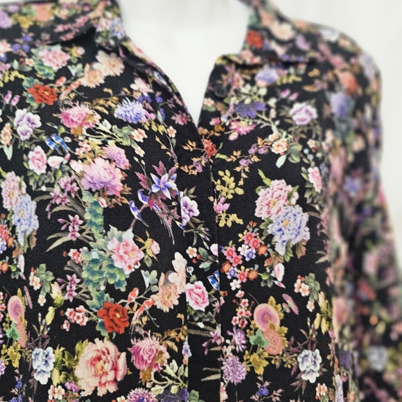 Tuckernuck Multicolor Floral Blouse - Picture 7 of 15